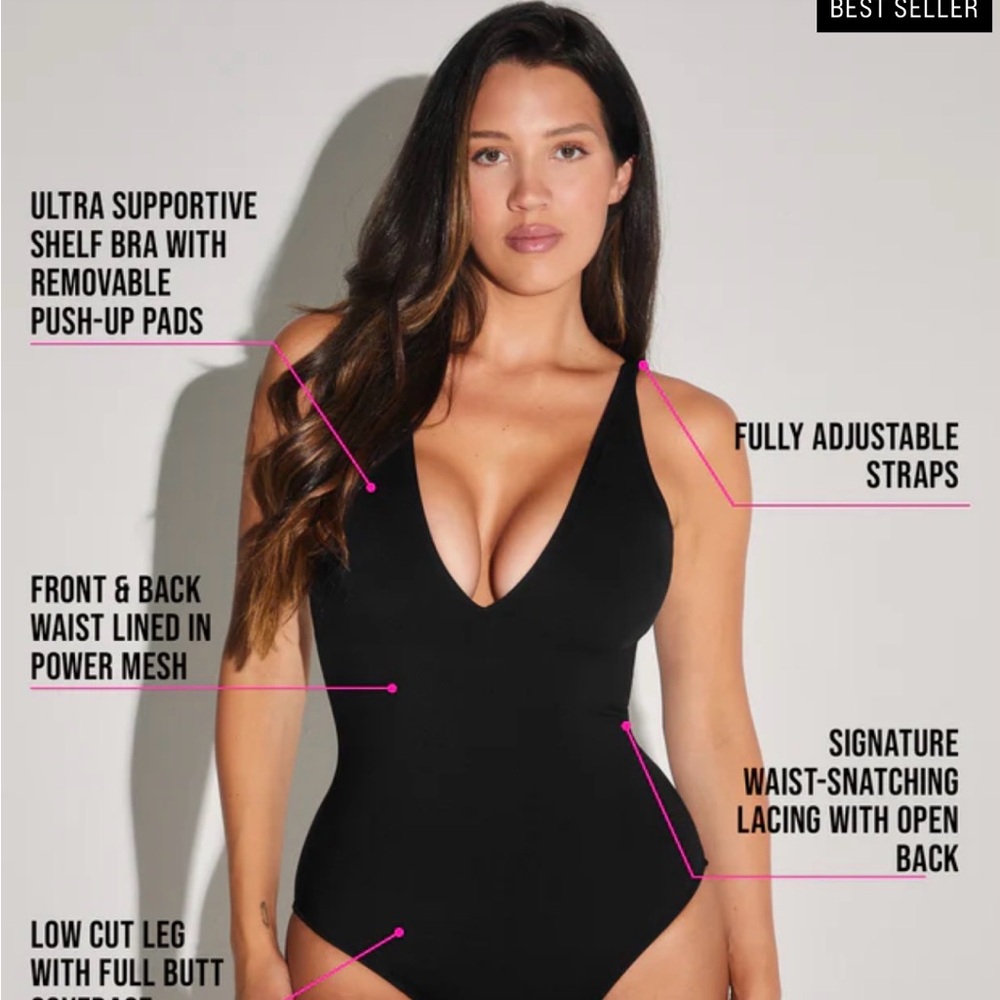 TA3 plungey swimsuit 2X in regular/lomg brand new with tags and liner